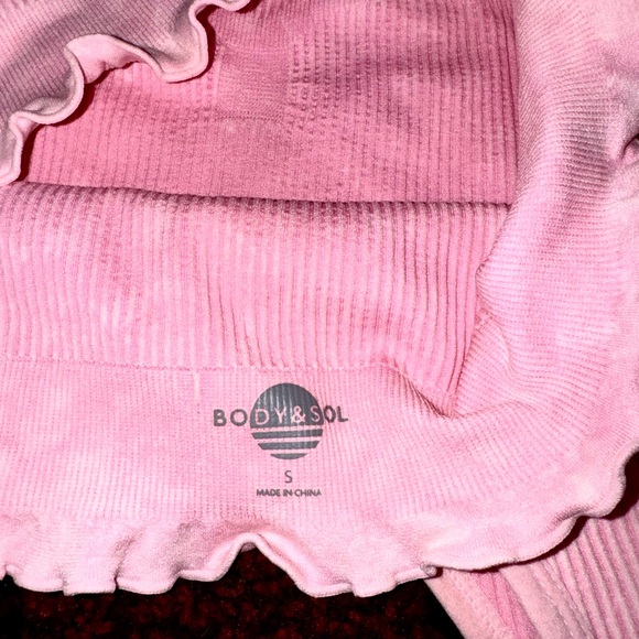 Seamless Ruffle Bralette - Picture 3 of 3